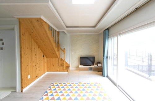 Sancheong House | Sancheong Jarak Ae Pension