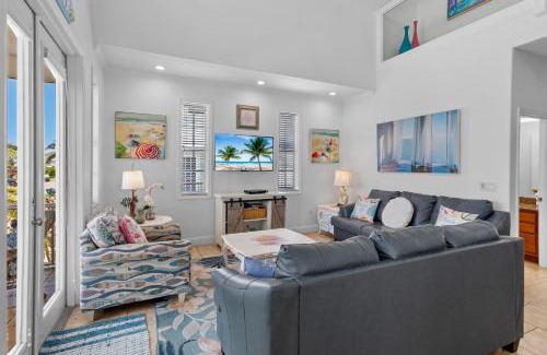 Holmes Beach House | Sand Dollar (AMIA)