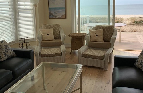 Mattituck House | Sand Dollar Beach House:North Fork,Vineyards,Farm Stands,Kayaks