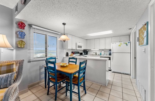 Sunnyside Condo | Sand, Sea & Air at Pinnacle Port A-301