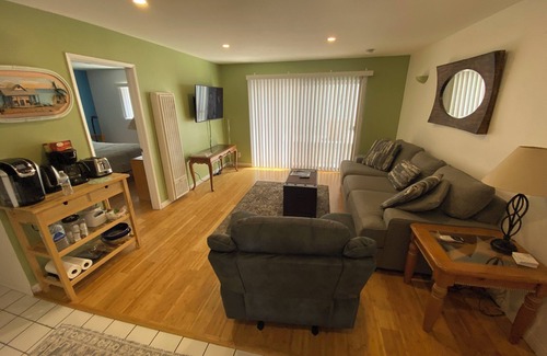 Gas Lamp Section Apartment | Sand Section Patio Apartment