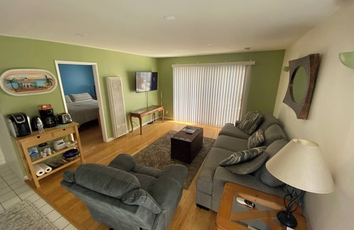 Gas Lamp Section Apartment | Sand Section Patio Apartment