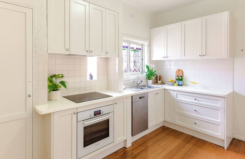 Middle Park Apartment | Sand & the City - close to the beach