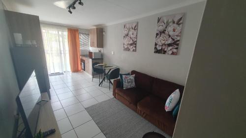 Edenvale House | Sandalion Cottage in Eden Glen, Johannesburg