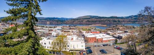 Hood River House | Sandbar Haven