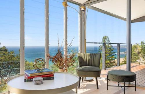 Forresters Beach House | Sandcastle by Coast Hosting
