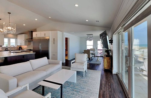Villa Segunda House | Sandcastle Dreams | Gulf Front Home, Infinity Pool + Incredible Views!