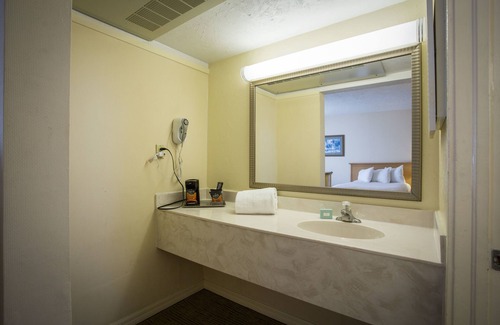 Sarasota Hotel | Sandcastle Resort At Lido Beach