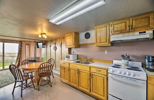 Waldport Cottage | Sanderling Sea Cottages, Unit 2: Walk to Coast!