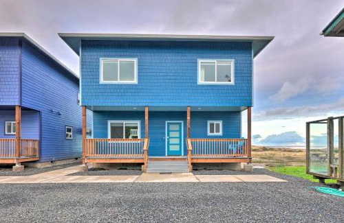 Waldport House | Sanderling Sea Cottages, Unit 5 with Ocean Views!