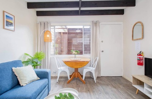 Shortland Cottage | Sandgate Cottage A Gateway to the Hunter Valley