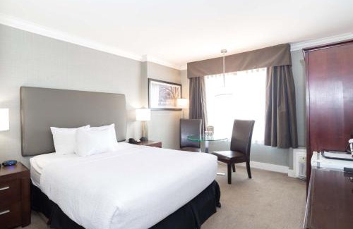 North Industrial Hotel | Sandman Hotel Saskatoon