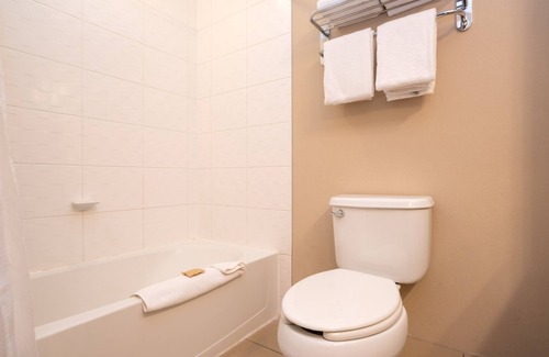 Squamish Hotel | Sandman Hotel & Suites Squamish