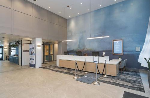 Winnipeg Hotel | Sandman Signature Winnipeg Airport Hotel & Suites