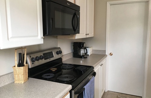 Rio del Mar Condo | Sandpiper by the Sea Condo with partial ocean views