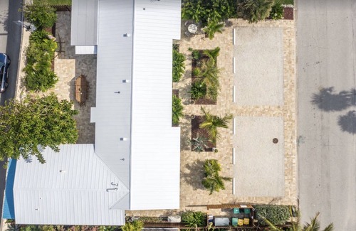 Satellite Beach Apartment | Sandpiper Cottage Near Beach