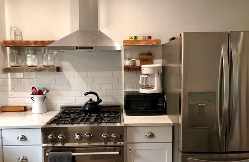 Sandpoint Apartment | *Sandpoint Cottage* Cozy, Charming, & Conveniently located