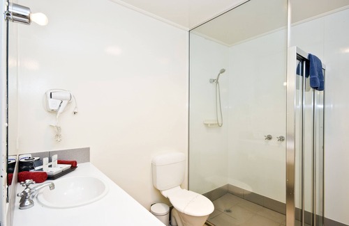 Lorne Hotel | Sandridge Motel