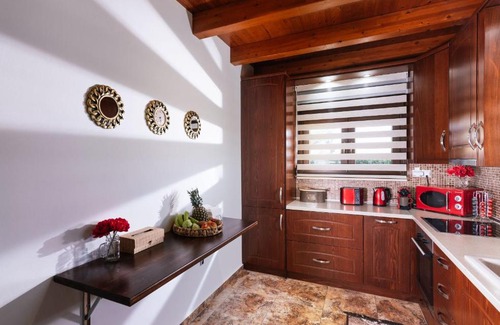 Faistos Villa | SandShine Luxury Villa