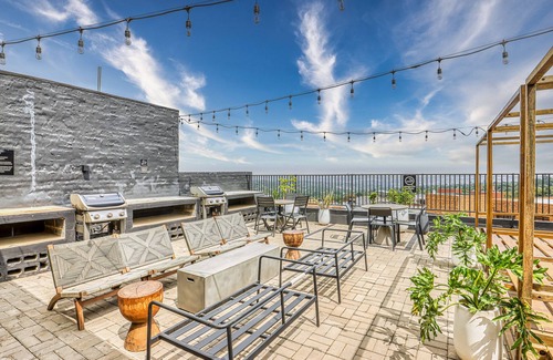 Sandown Apartment | Sandton apartment at Blackbrick one.