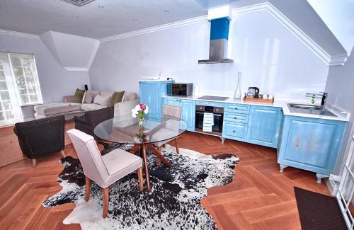 Greater Johannesburg Metropolitan Area House | Sandton Country Manor