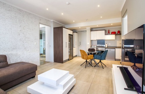 Greater Johannesburg Metropolitan Area Apartment | Sandton Smart Apartment Twelve