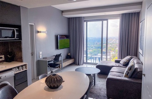 Sandown Apartment | SandtonCity-Apartment-Sleeps2-Pool-Parking