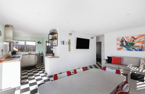Mount Maunganui House | Sandy Bar - Mount Maunganui - Beyonder Holiday Homes