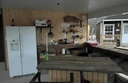 Tuscumbia Cabin | “Sandy” one of the 5 Tiny Cabins on the Osage River