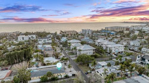 Siesta Key House | Sandy Seahorse Cottage
