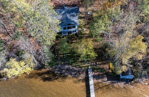 Cable House | Sandy Shores 2 Bedroom Hotel Room by RedAwning