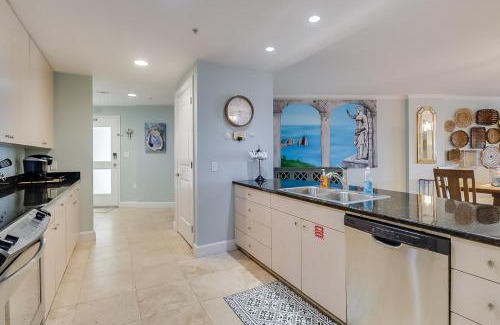 Biloxi House | Sandy Shores Condominium