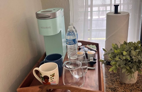 Kahaluu Bay House | Sandy Toes Getaway in Kona