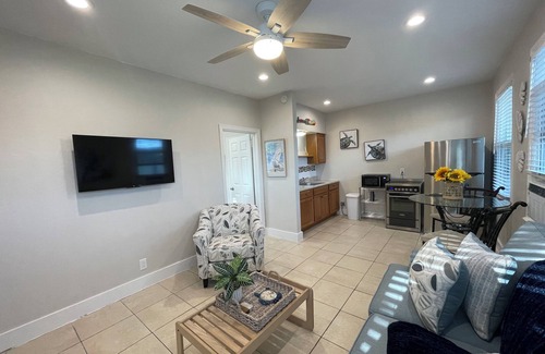 Boynton Beach House | SANDY TOES & SALTY KISSES