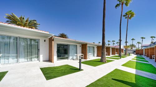 Playa del Ingles Hotel | Sanom beach Resort by youRoom Only Adults