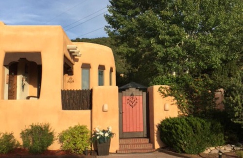 North Hills House | Santa Fe Perfection: Stunning Views. Beautiful Home. Quiet, Serene, Setting.