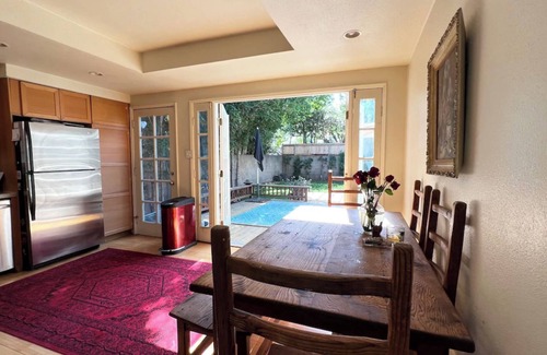 Mar Vista House | Santa Monica 3 bedroom house with sunny outdoor deck