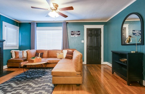 San Angelo House | Santa Rita Señorita