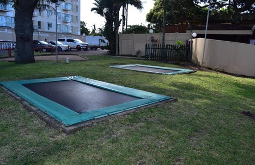 Margate Apartment | Santana Holiday Resort with Sea view, Margate