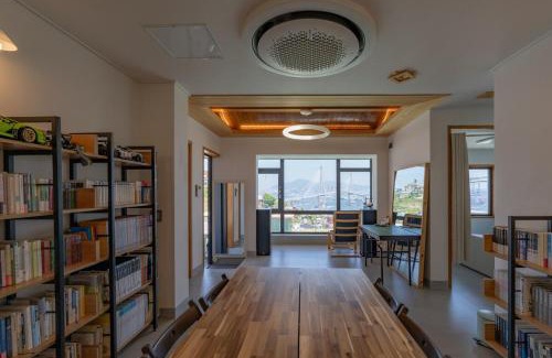 Yeongdo Apartment | Santiago 2nd