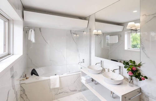 Sever do Vouga House | Santiago Family House Luxury Guest House