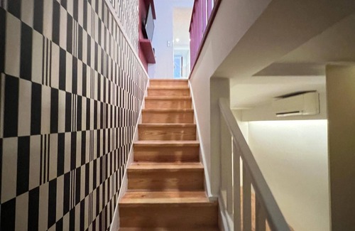 Santos Apartment | SANTOS · Designer Retreat: 1 bedroom apt