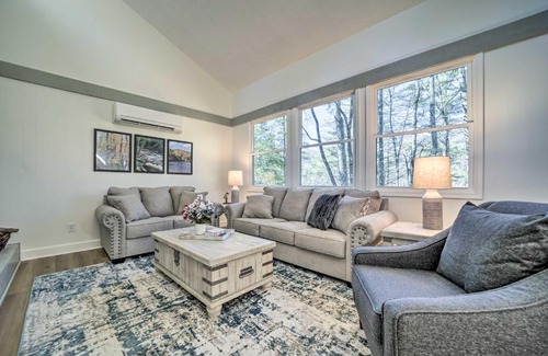 Sapphire House | Sapphire Home with Grill and Pool Access