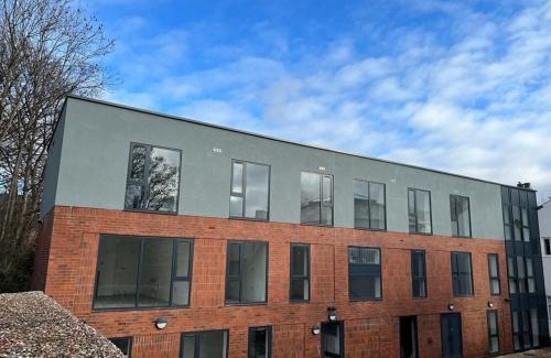 Sheffield Apartment | Sapphire Suite