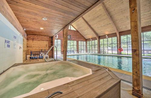 Sapphire Apartment | Sapphire Valley Condo with Pool and Lake Beach Access!