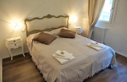 Castello Apartment | SARA S LUXURY HOME five minutes from Piazza San Marco