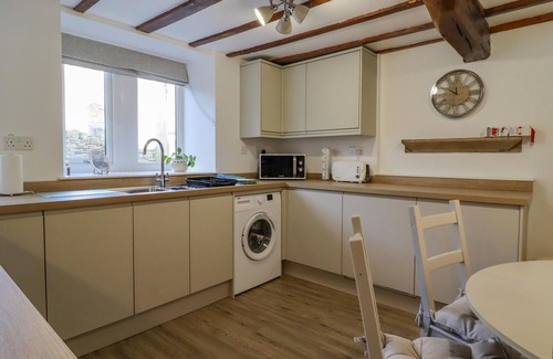Stanbury House | SARAH'S COTTAGE, family friendly in Stanbury, Yorkshire