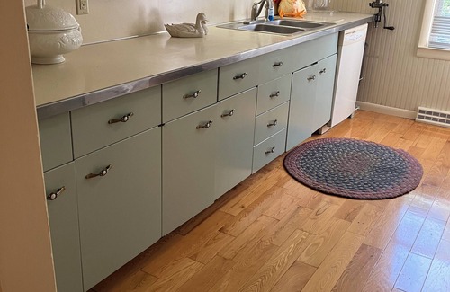 Malta House | Saratoga Cottage lake view