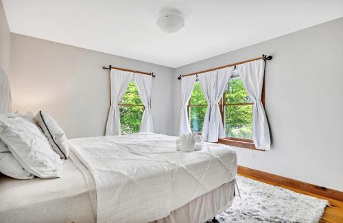 Rotterdam Junction House | Saratoga Guest House