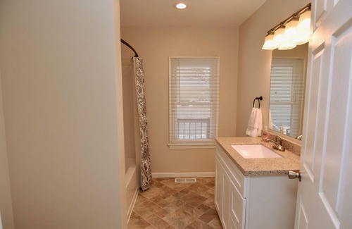 Saratoga Springs House | Saratoga Springs Duplex - Walk to Downtown